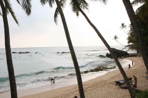 Sayura Beach Hotel
