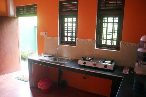 Hostal Tiny Royal Palace