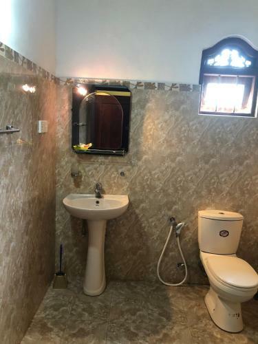 Hostal Tiny Royal Palace