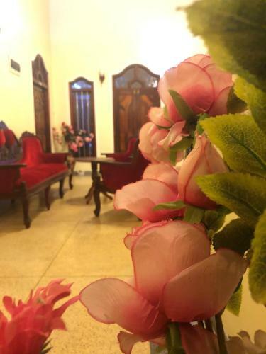 Hostal Tiny Royal Palace