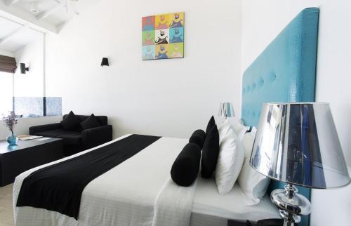 Hotel Cantaloupe Aqua