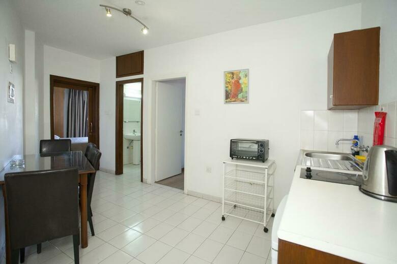 Hotel Apartments Petrou Bros