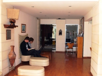 Hotel Apartments Petrou Bros