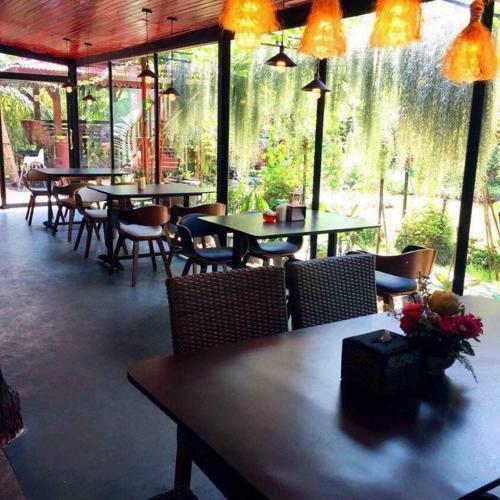 Hotel Ruean Thai Nai Bang Resort