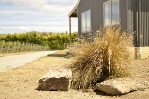 Hostal Weaver Estate Vineyard Cottages