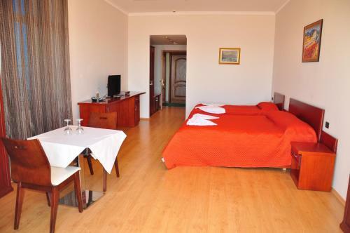 Hotel Dajti Park