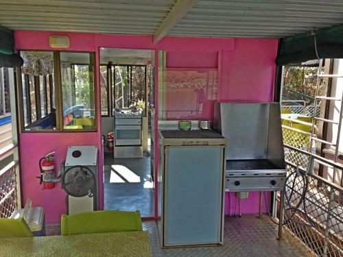 Mary River Houseboats