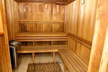 Hotel Hi-surf Beachfront Resort Apartments
