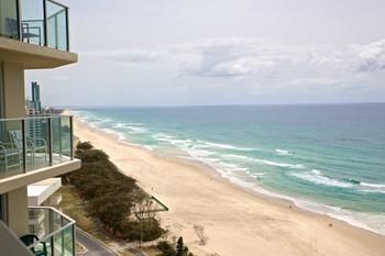 Hotel Hi-surf Beachfront Resort Apartments