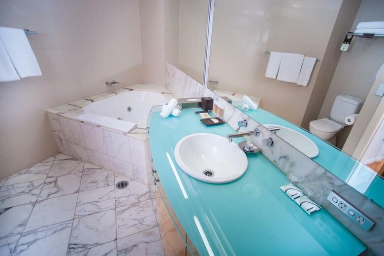Hotel Quay Grand Suites Sydney