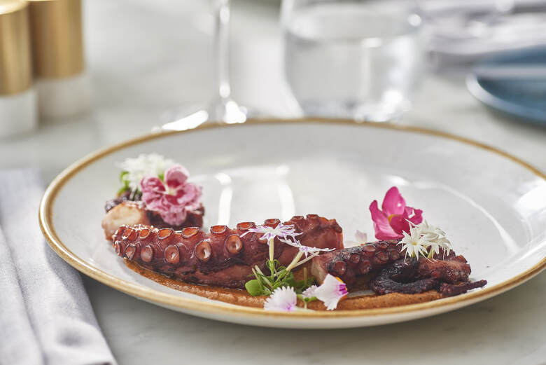 Hotel Quay Grand Suites Sydney