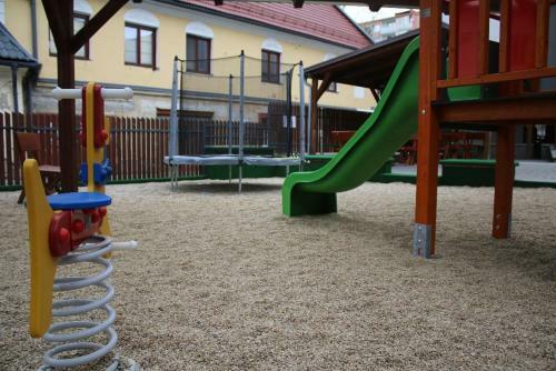 Hotel Pod Radnic�
