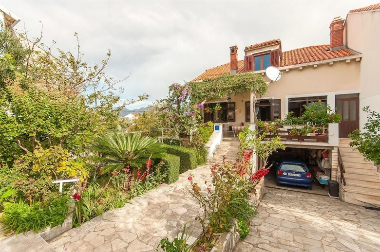 Hostal Apartments Jele