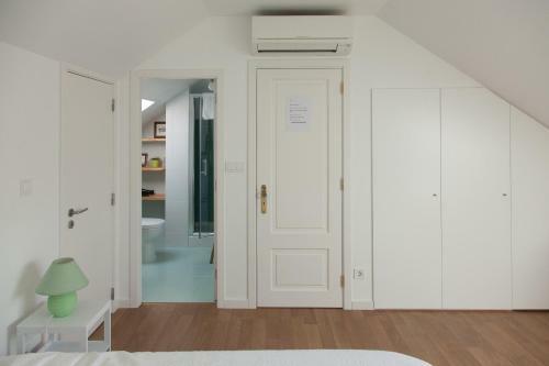 Hostal Parede Guest House