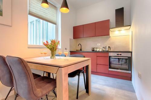 Tyzenhauz Apartments Old Town East