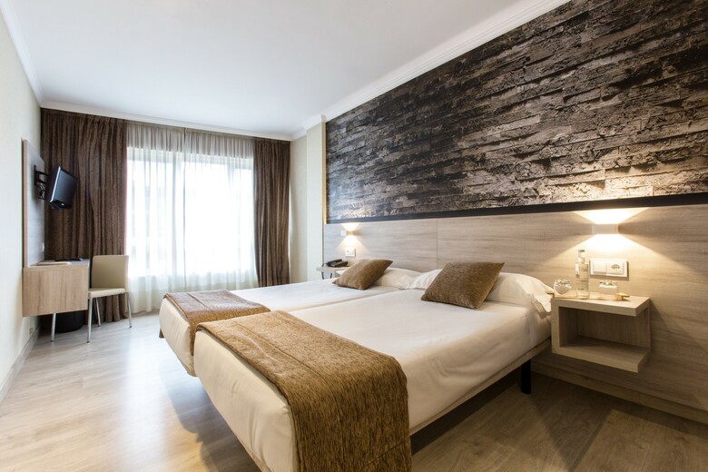 San Carlos Delicatessen Hotel