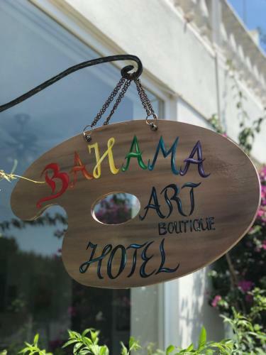 Bahama Art Hotel
