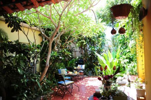Hostal Palmeiras Guest House Maputo