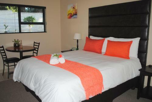 Hostal 6 On Morris Guest Lodge