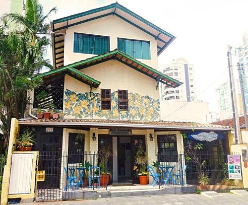 Hostal Pousada Flor Amarela