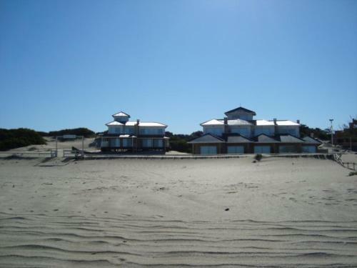 Apart En La Playa