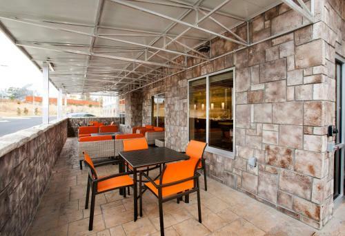 Holiday Inn Express Hotel & Suites Hot Springs