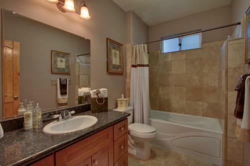 Creekwood Lodge