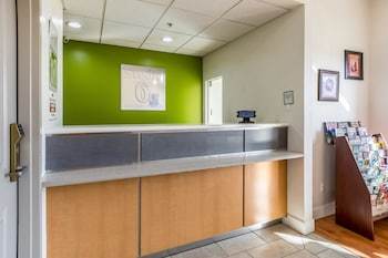 Aparthotel Studio 6 Bakersfield