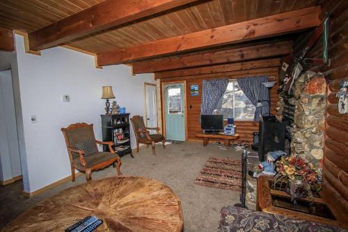 Canyon Log Retreat #1297