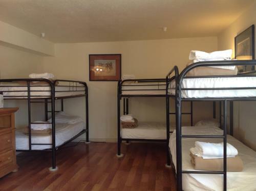 Whitney Portal Hostel And Hotel