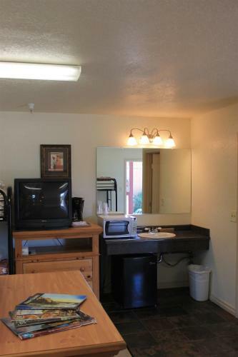 Whitney Portal Hostel And Hotel