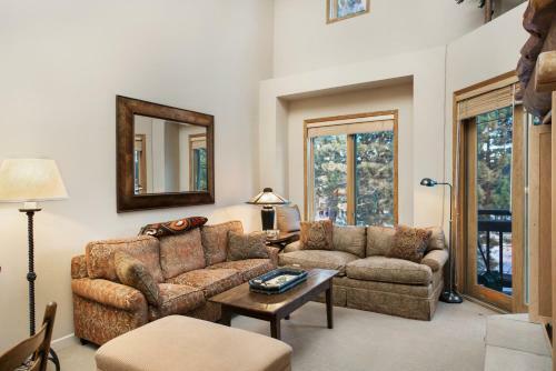 Lodge Mammoth Golf Properties By 101 Great Escapes