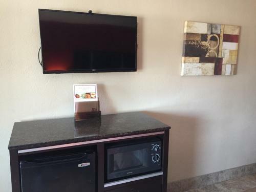 Hotel Harbor Inn & Suites Oceanside