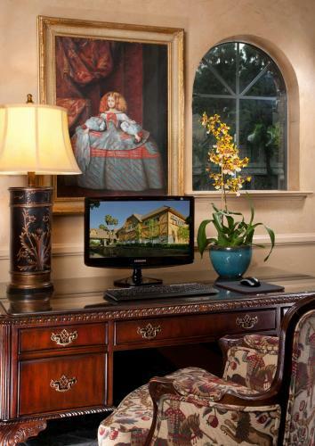 Hotel Folk Inn Ontario Airport