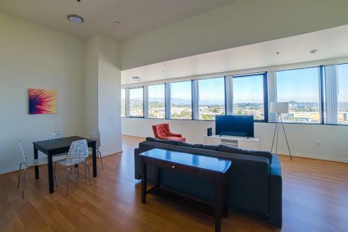 Hollywood Bellucci Apartment