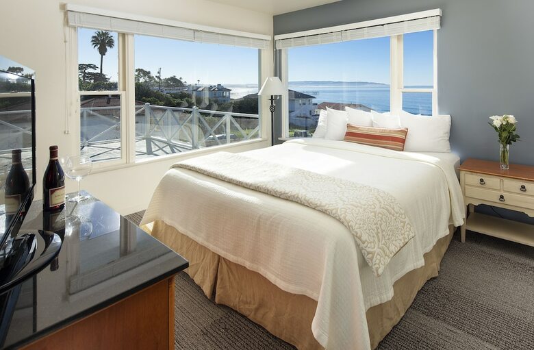 Motel Tides Oceanview Inn And Cottages