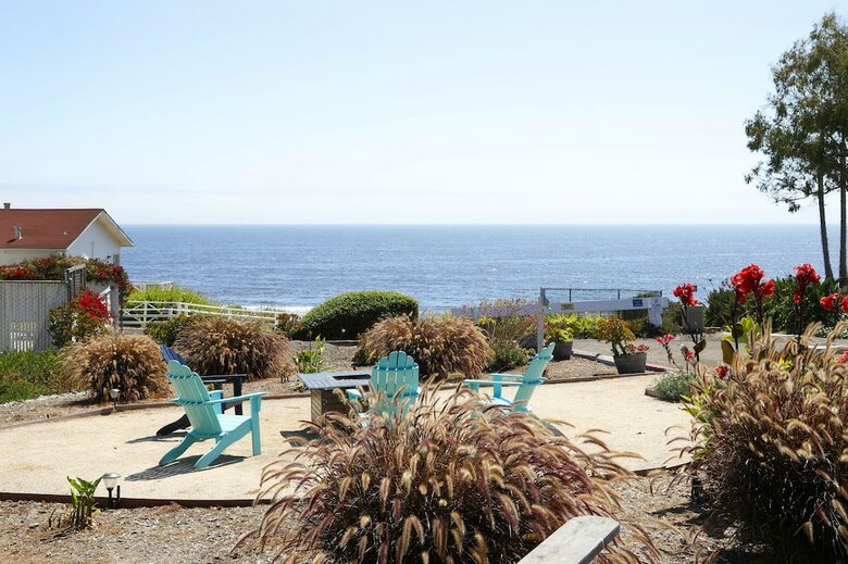 Motel Tides Oceanview Inn And Cottages