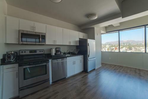 California Wanderlust Apartment