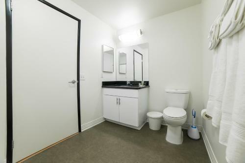 Hollywood Dicaprio Apartment