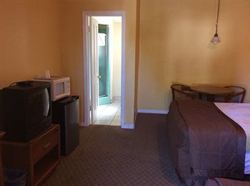 Motel Los Padres Inn