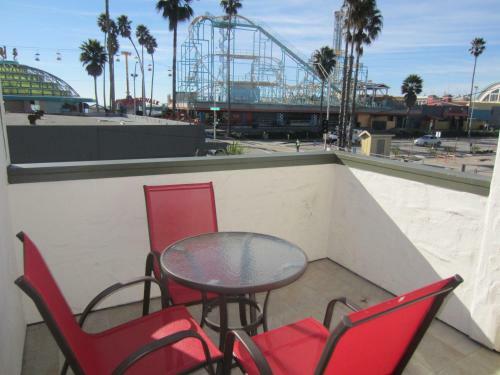 Motel Carousel Beach Inn