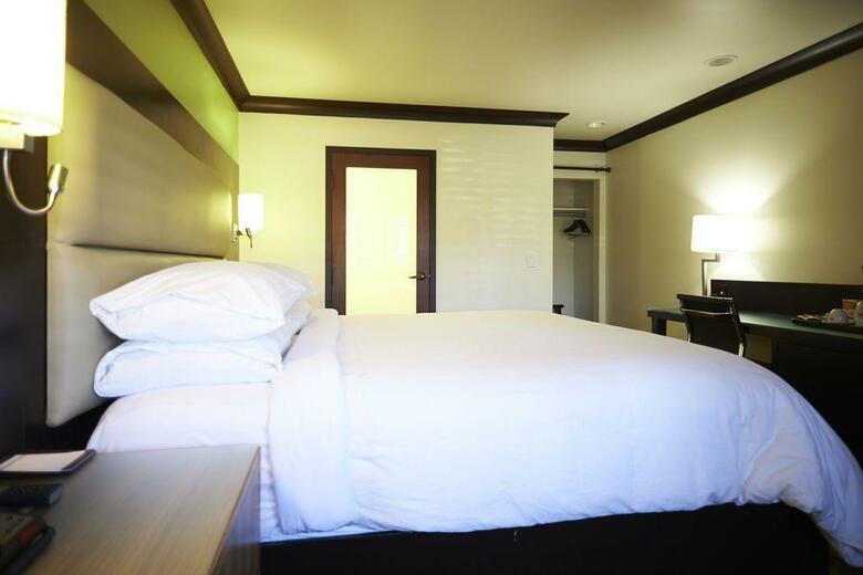 Hotel Azura