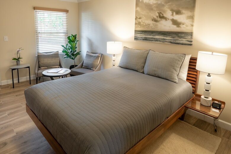 Posada Harbor House Inn