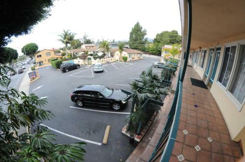 Motel Oasis Inn And Suites