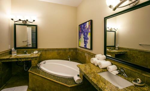 Hotel South Coast Winery Resort & Spa