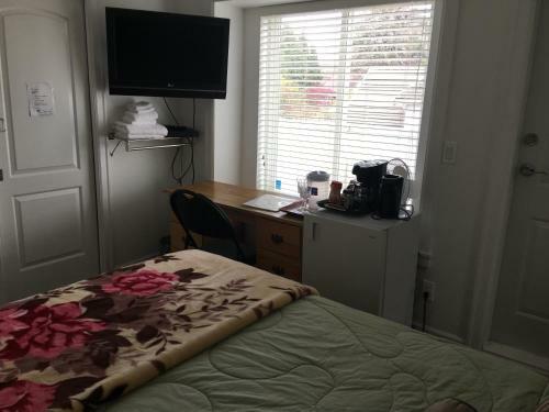 Hostal White House Bed And Breakfast