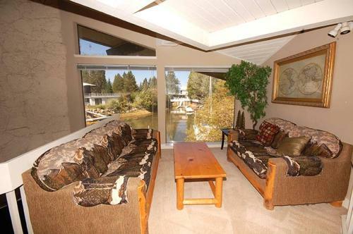 Beach Drive Holiday Home