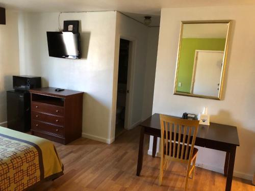 Motel Americas Best Value Inn Visalia