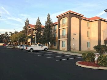 Hotel Comfort Inn & Suites Visalia - Sequoia