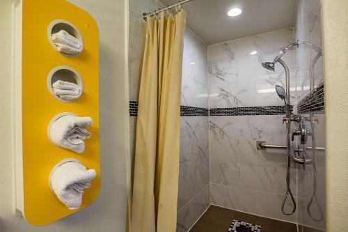Motel 6 Ventura Downtown